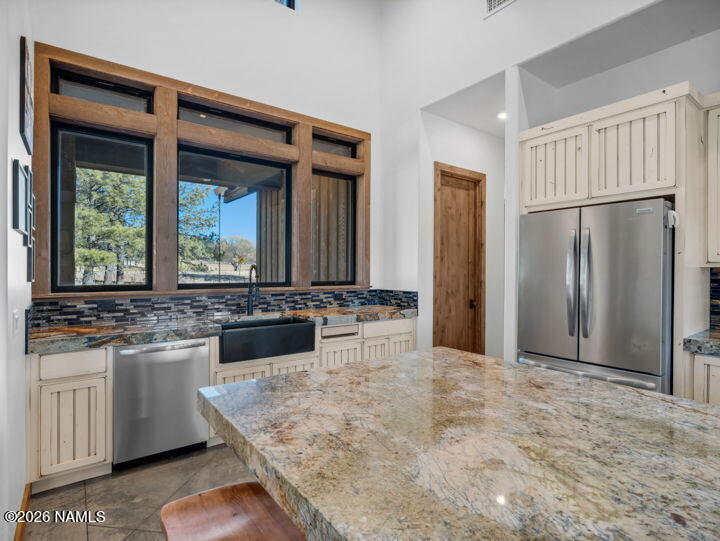 2811 Bogey Drive Williams, AZ 86046 - Photo 11 of 57 10-web-or-mls-ForREVIEW-10