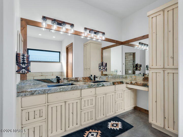 2811 Bogey Drive Williams, AZ 86046 - Photo 26 of 57 25-web-or-mls-ForREVIEW-25