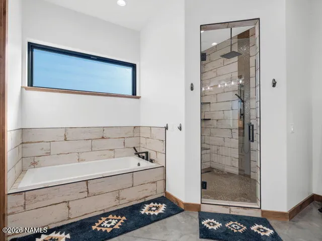 $1,899,000 | 2811 Bogey Drive, Williams, AZ 86046