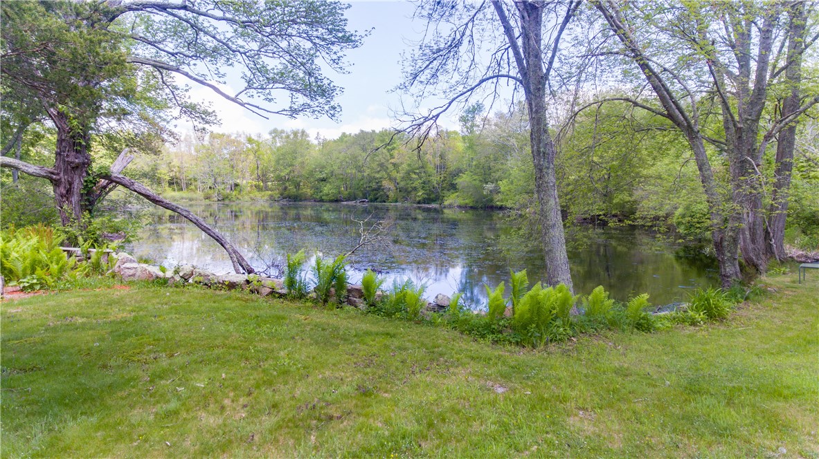 60 Canonchet Road Hopkinton, RI 02832 - Photo 9 of 48