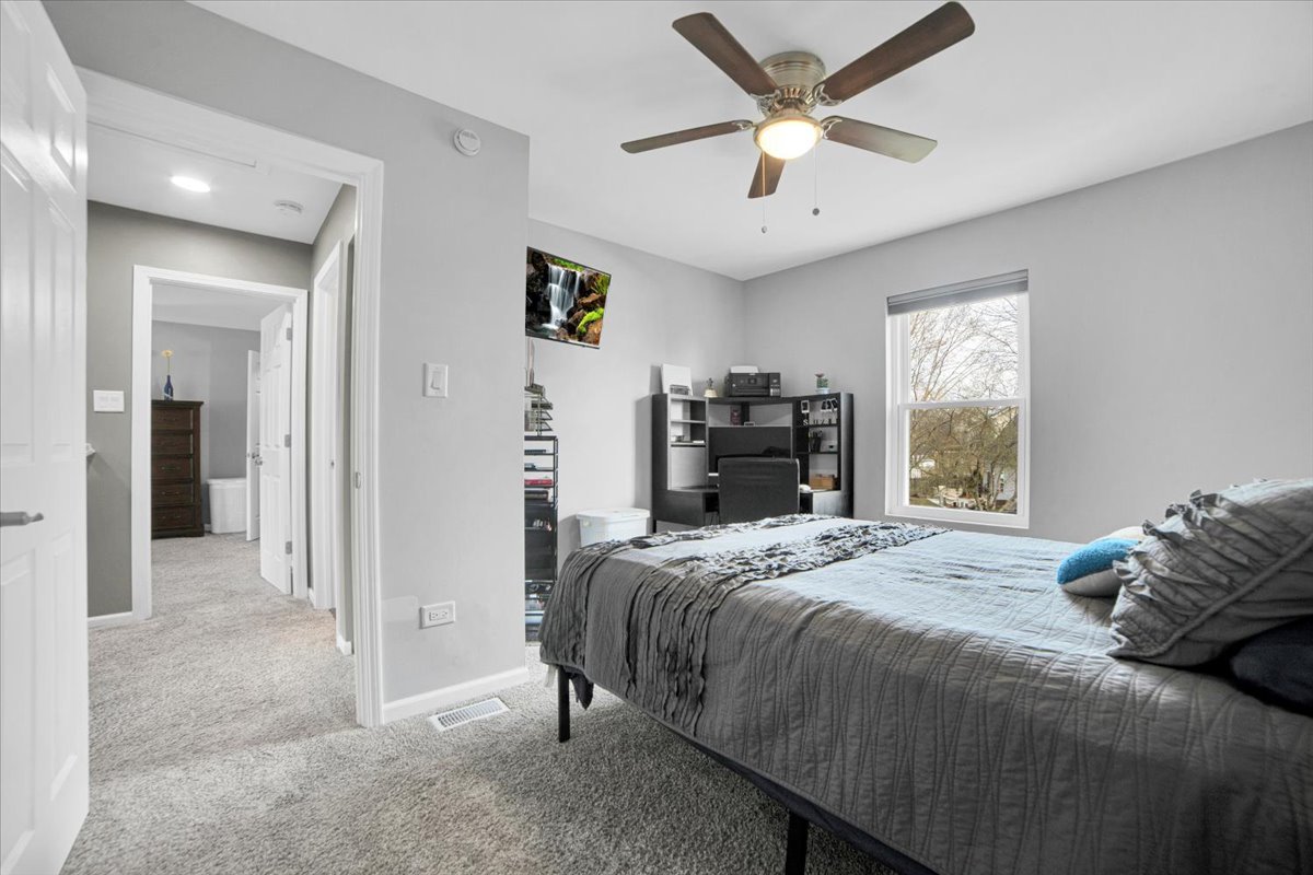 5303 Riviera Boulevard Plainfield, IL 60586 - Photo 13 of 50