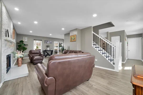 $395,000 | 5303 Riviera Boulevard, Plainfield, IL 60586