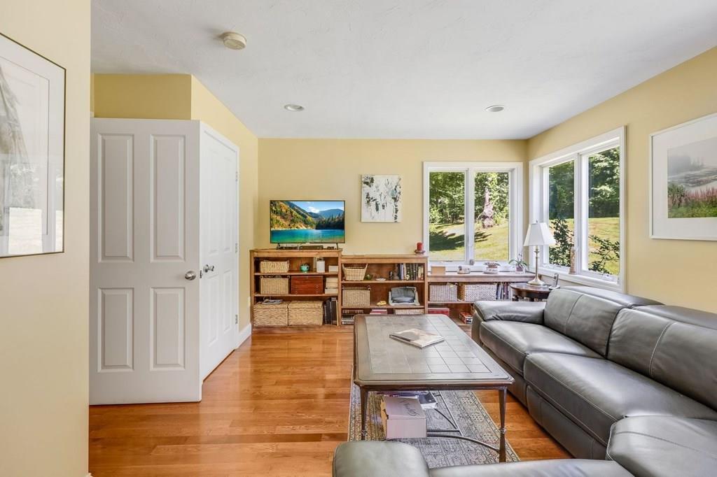 52 Barton Road Stow, MA 01775 - Photo 15 of 32