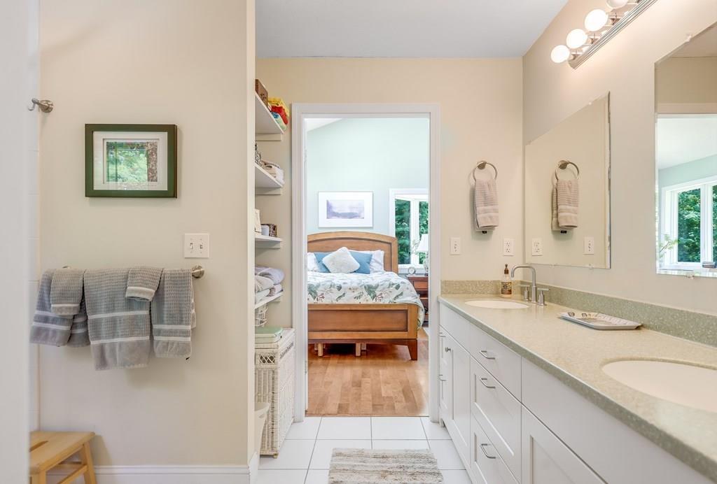 52 Barton Road Stow, MA 01775 - Photo 21 of 32