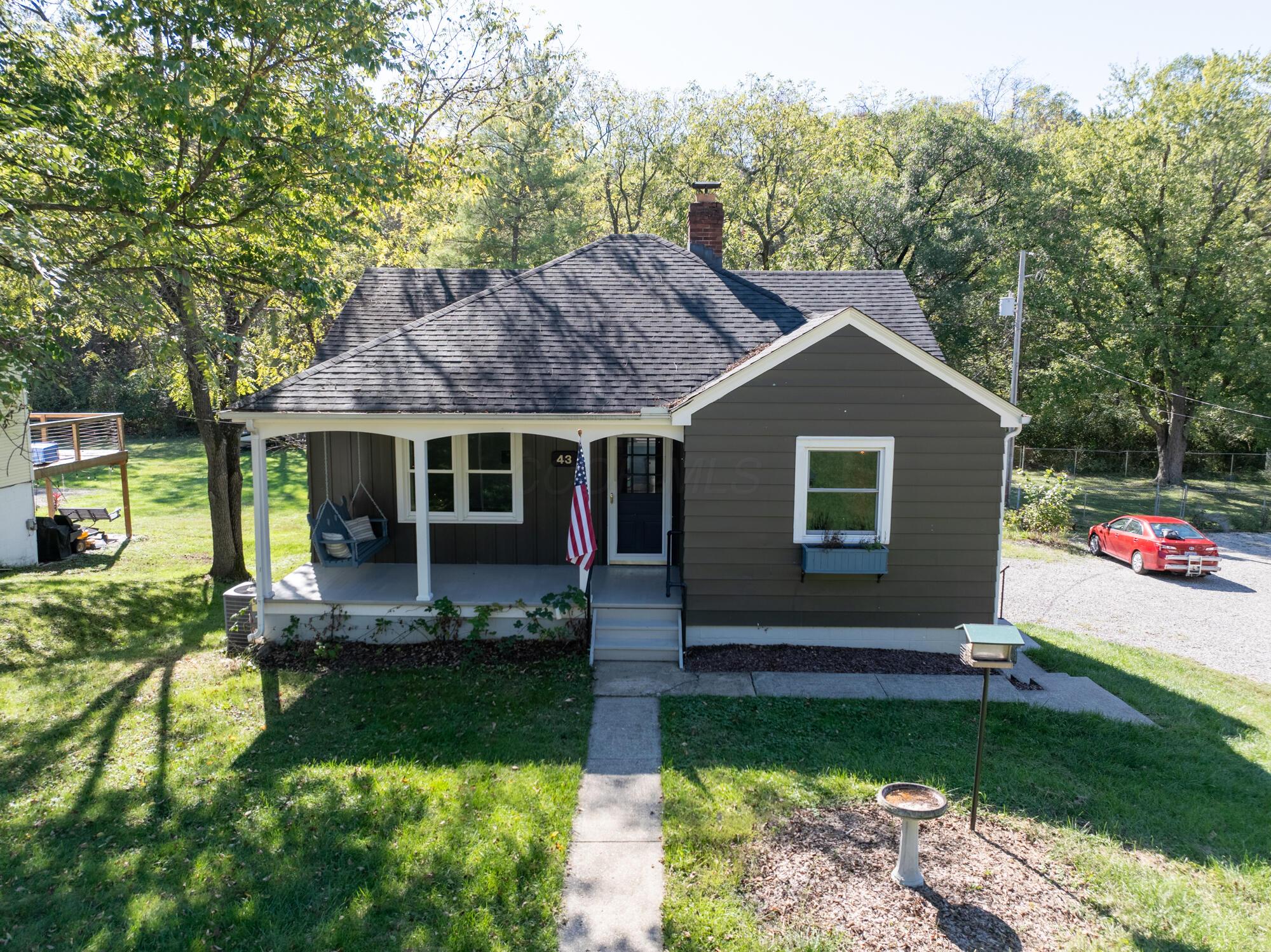 43 Pomeroy Road Athens, OH 45701 - Photo 3 of 57 2025100143pomeroy_athens00061