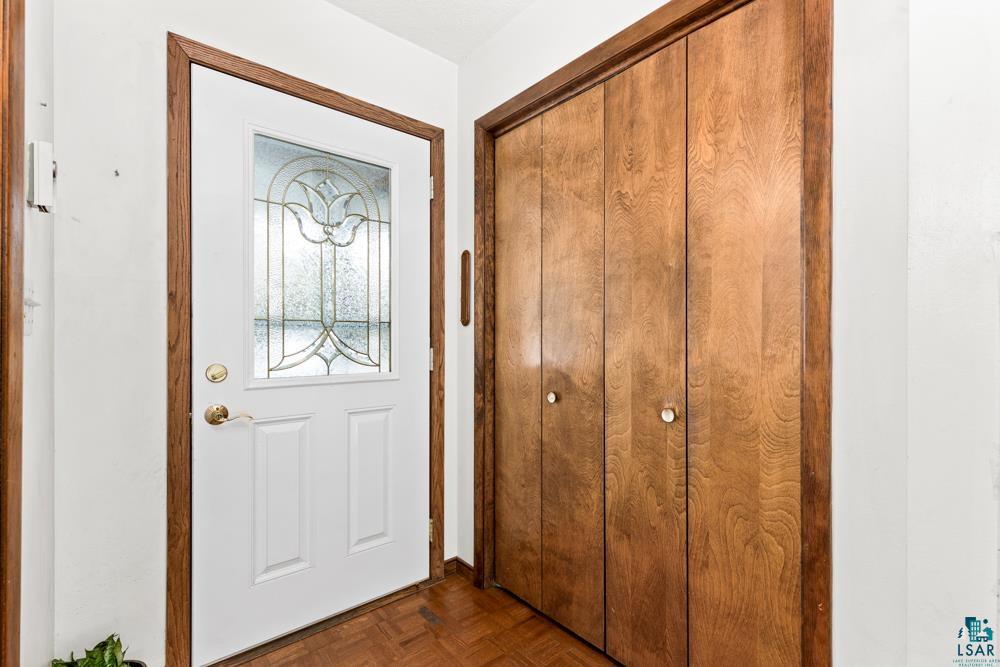 808 West Arrowhead Road Duluth, MN 55811 - Photo 4 of 47 Gallery Image 4