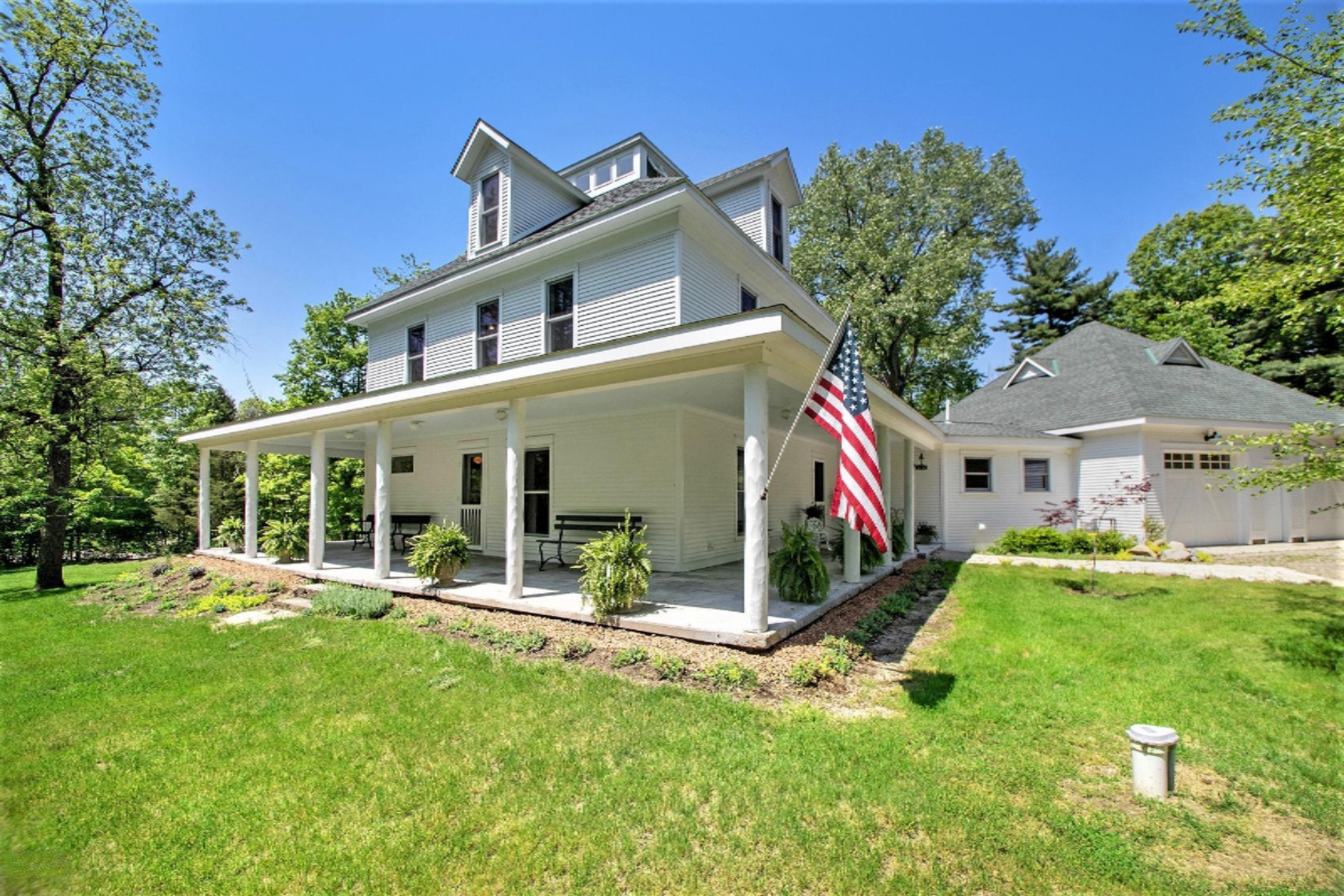 2421 West Thar Road Coloma, MI 49038 - Photo 6 of 39 IMG_1480