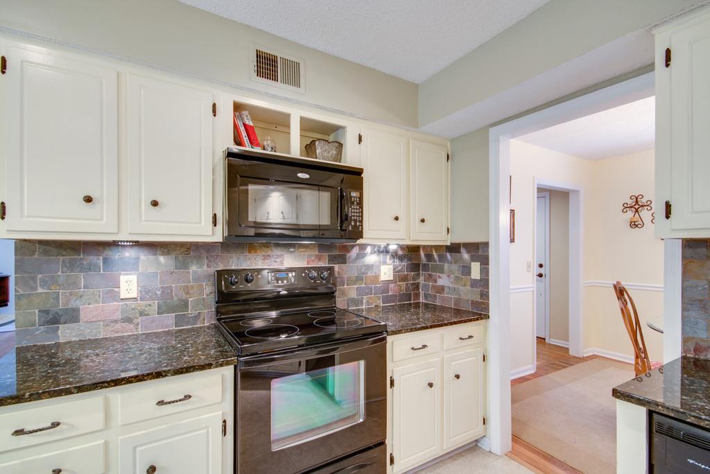 4921 Yorkshire Road Nashville, TN 37211 - Photo 11 of 22 Gallery Image 11