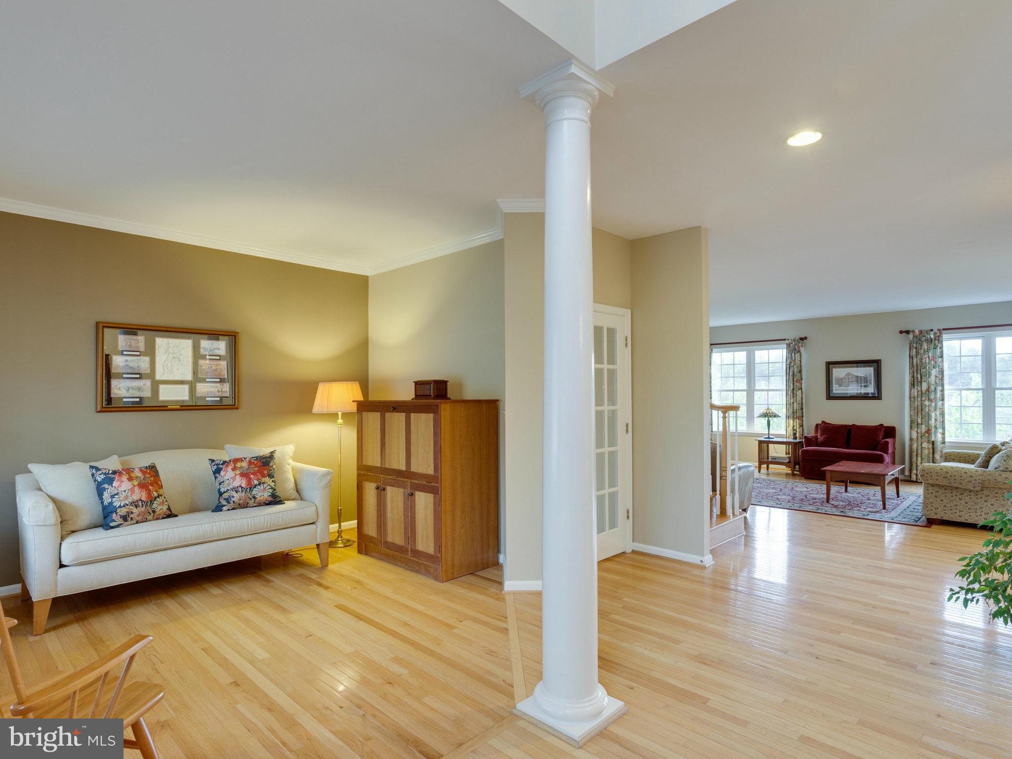 6087 Deer Ridge Trail Springfield, VA 22150 - Photo 2 of 30 Living Room