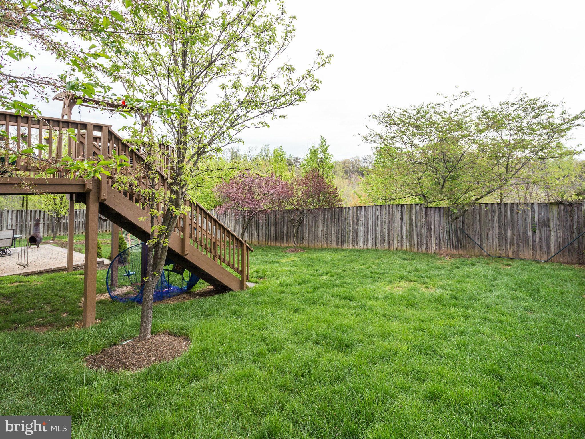 6087 Deer Ridge Trail Springfield, VA 22150 - Photo 28 of 30 Exterior (Rear)