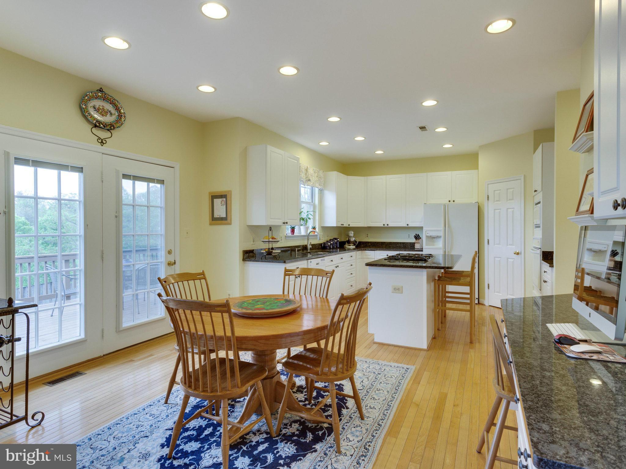 6087 Deer Ridge Trail Springfield, VA 22150 - Photo 6 of 30 Kitchen
