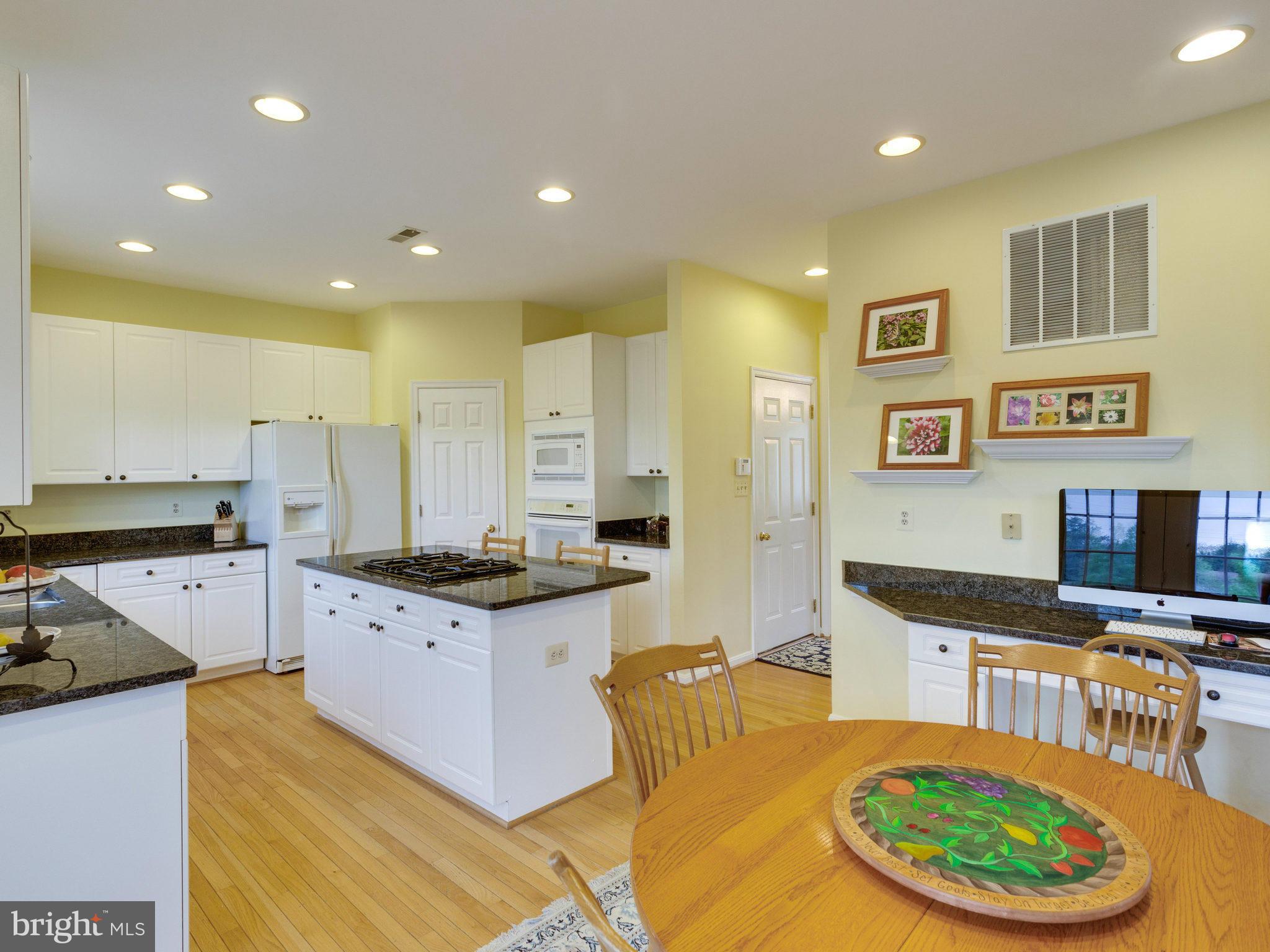 6087 Deer Ridge Trail Springfield, VA 22150 - Photo 7 of 30 Kitchen