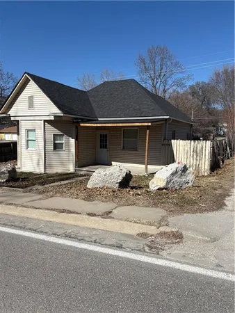 $99,000 | 805 Mason Avenue, St. Joseph, MO 64504