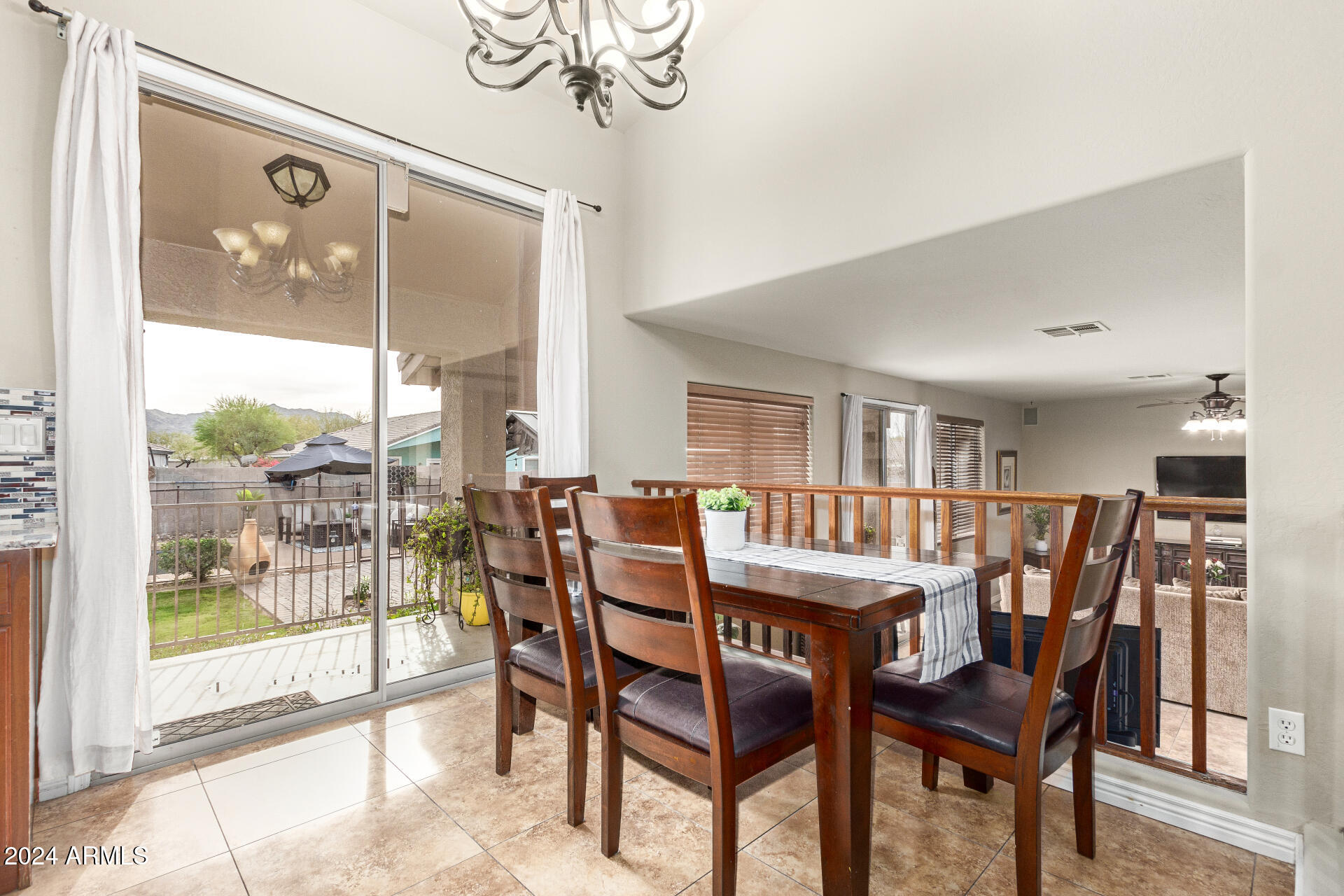 2507 West Maldonado Road Phoenix, AZ 85041 - Photo 15 of 41 14 - Maldonado