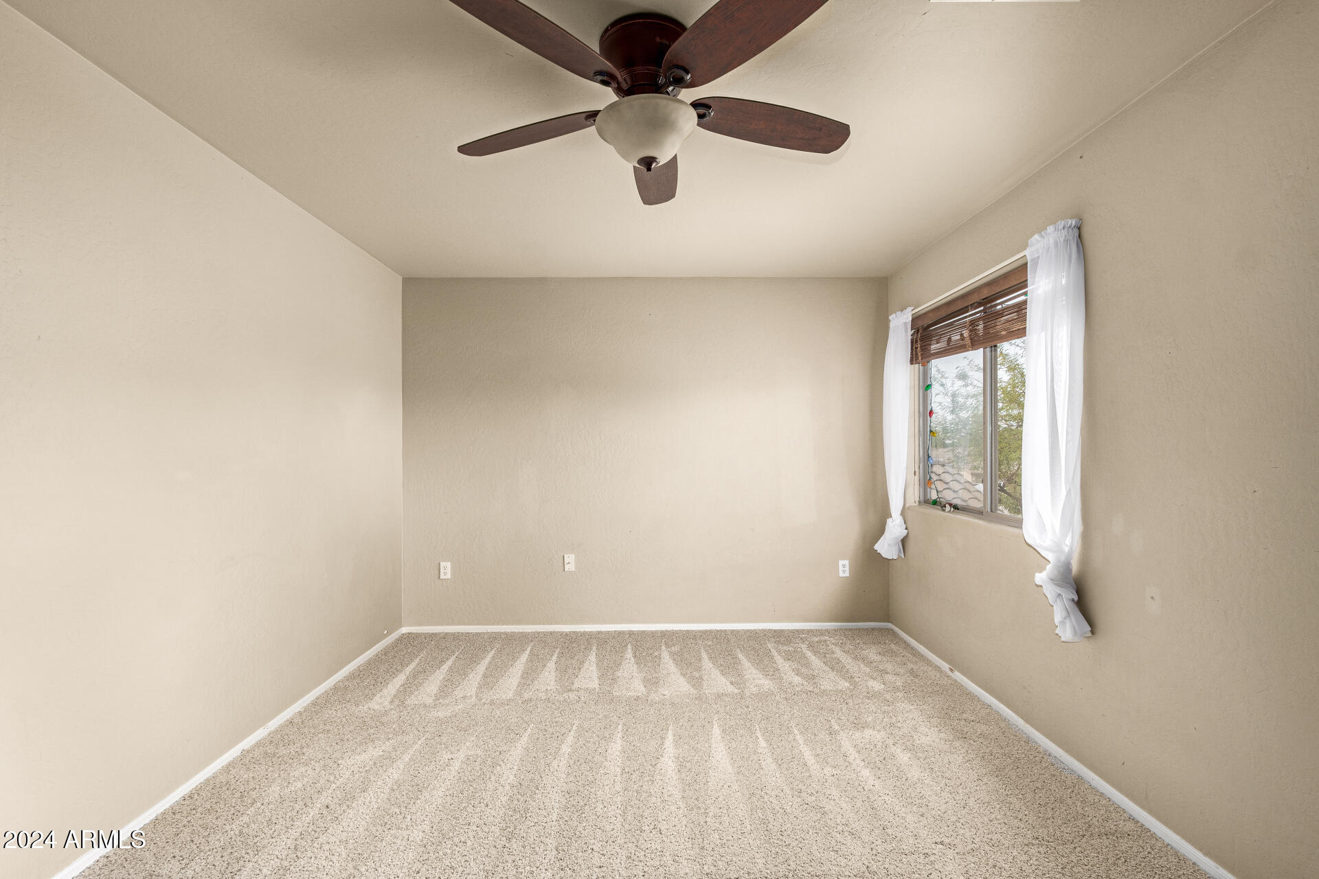2507 West Maldonado Road Phoenix, AZ 85041 - Photo 23 of 41 23 - Maldonado