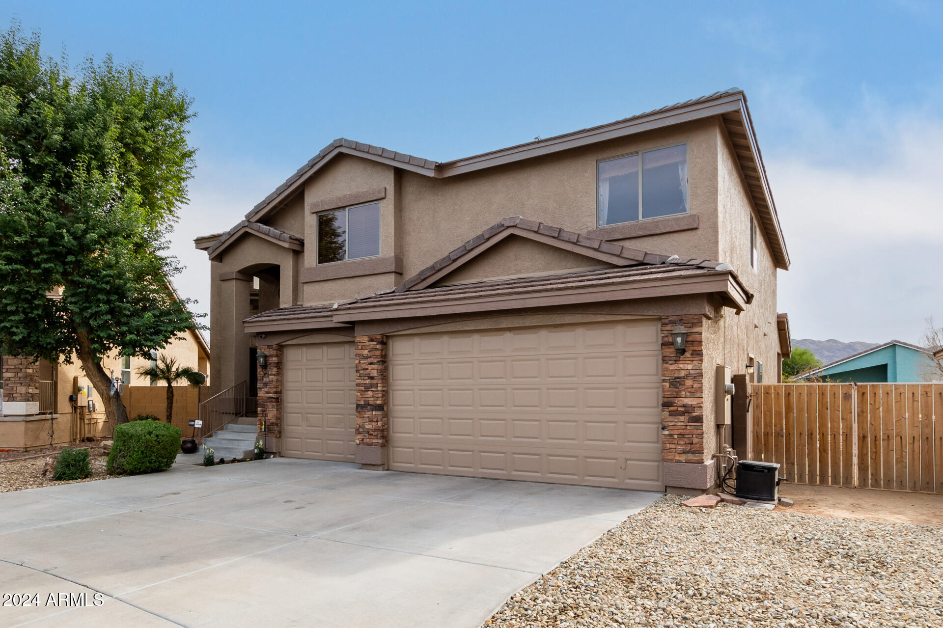 2507 West Maldonado Road Phoenix, AZ 85041 - Photo 3 of 41 04 - Maldonado