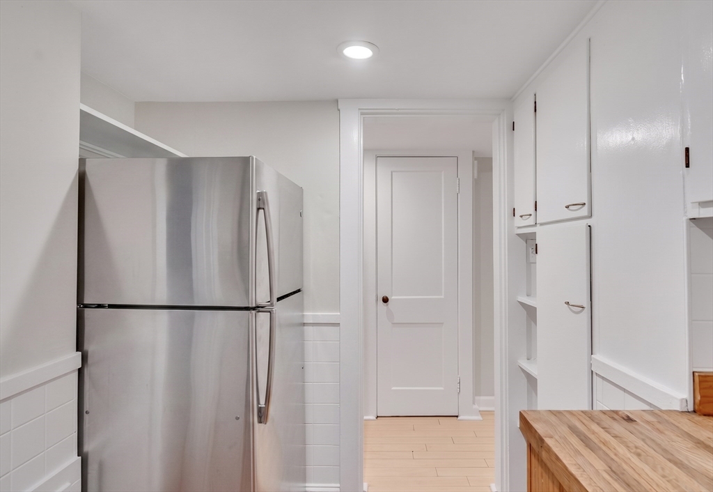 12 Shepard Street Cambridge, MA 02138 - Photo 8 of 20