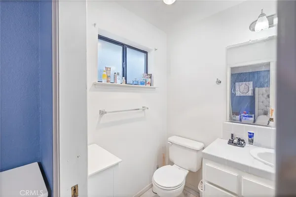 a street sign on the side of the road