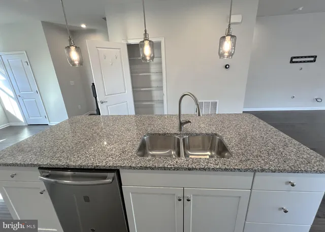 $3,600 | 22296 Philanthropic Drive, Ashburn, VA 20148