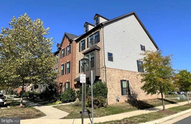 $3,600 | 22296 Philanthropic Drive, Ashburn, VA 20148