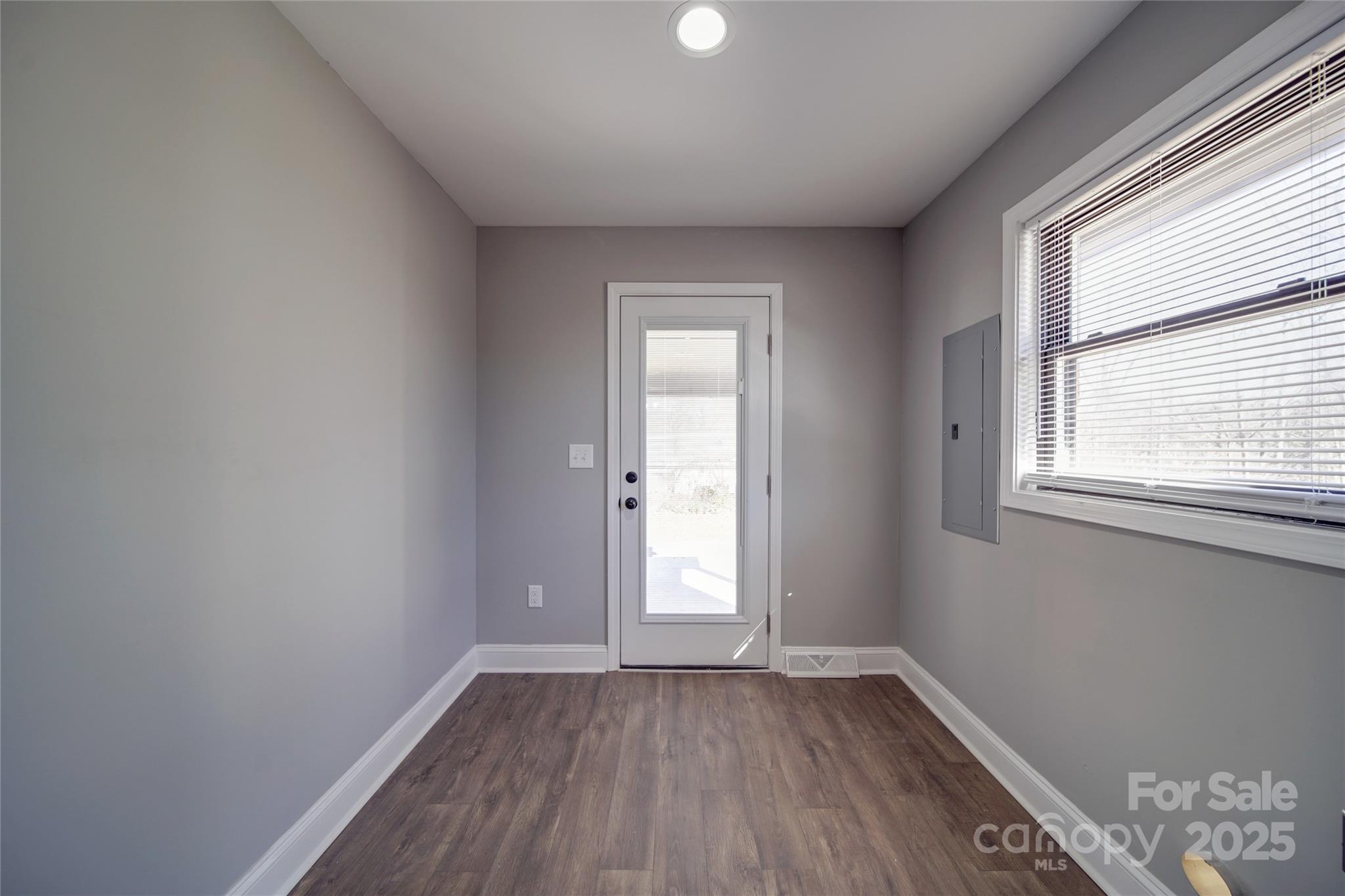3210 Puetts Chapel Road Dallas, NC 28034 - Photo 5 of 11 an empty room with a window