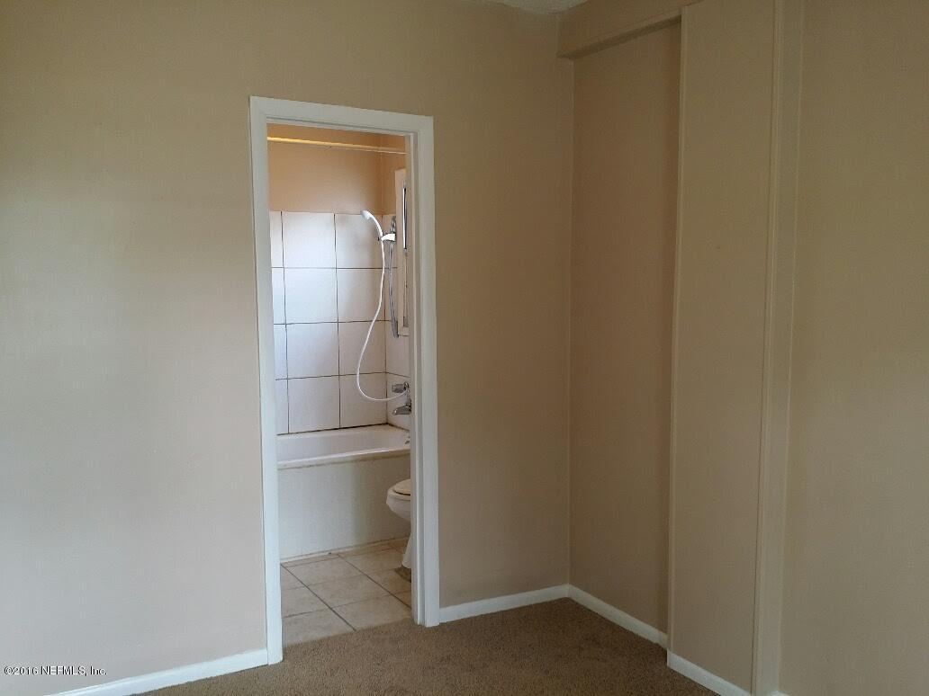 7031 Camelot Road Jacksonville, FL 32211 - Photo 7 of 13