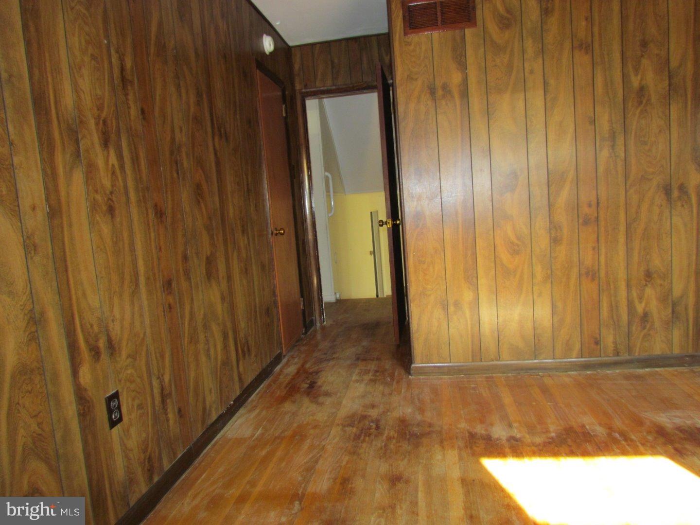 1237 Tulip Road Warminster, PA 18974 - Photo 20 of 23 Gallery Image 20