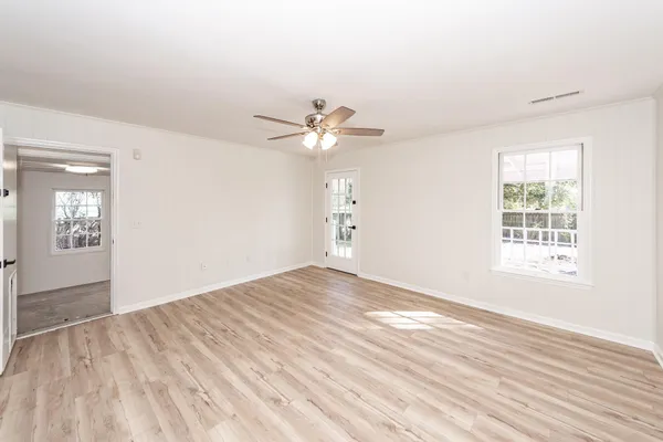$2,500 | 146 Highland Avenue, Summerville, SC 29486