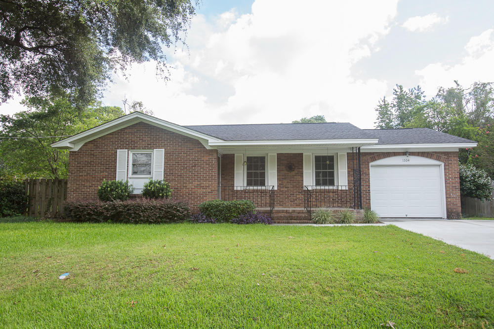 1334 Hampshire Road Charleston, SC 29412 - Photo 1 of 18 1314Hampshire0001