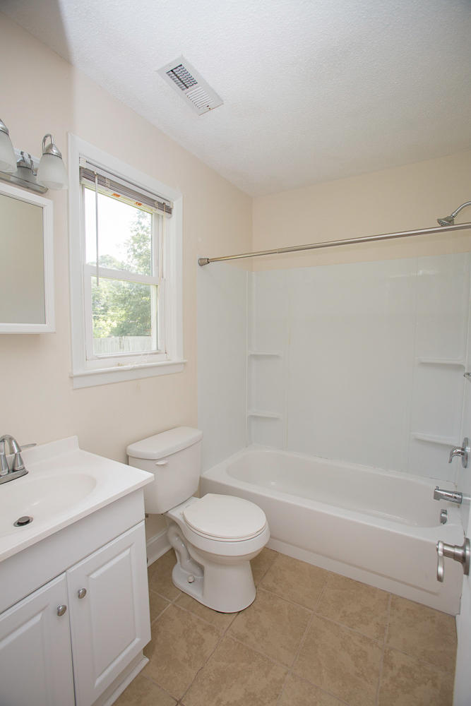 1334 Hampshire Road Charleston, SC 29412 - Photo 17 of 18 1314Hampshire0013