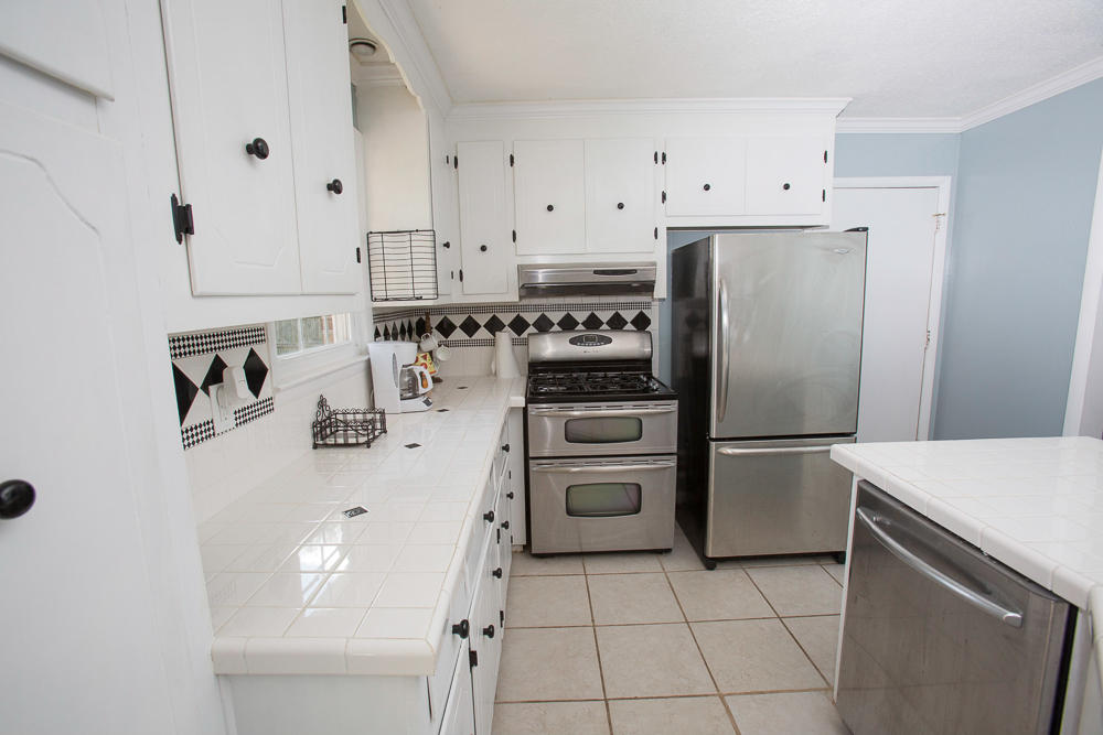 1334 Hampshire Road Charleston, SC 29412 - Photo 6 of 18 1314Hampshire0007