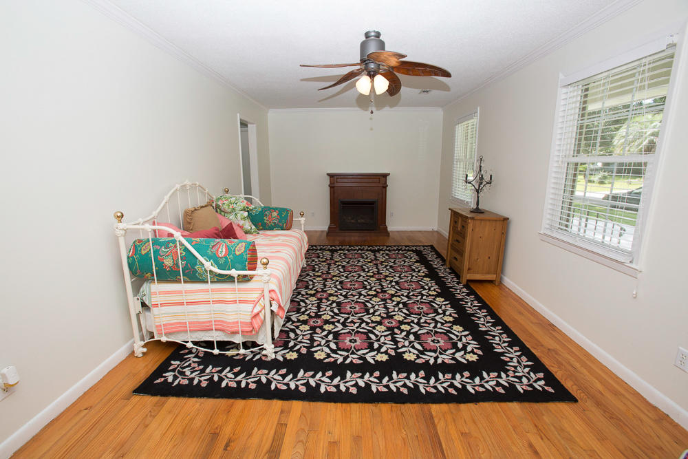 1334 Hampshire Road Charleston, SC 29412 - Photo 10 of 18 1314Hampshire0003
