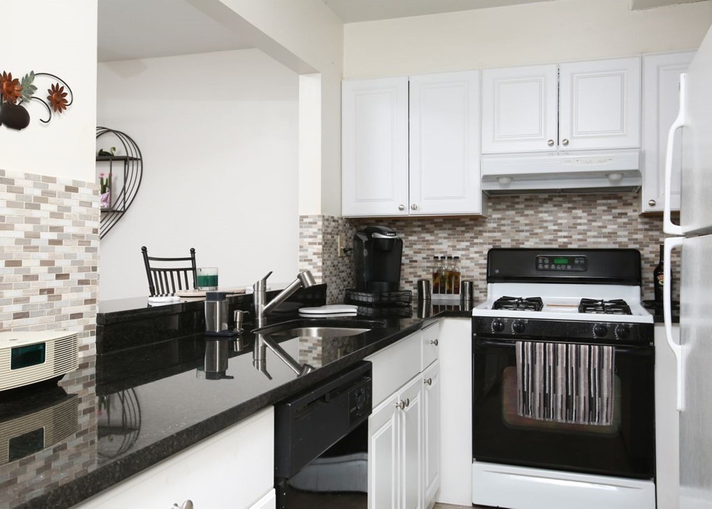 54 Northridge Road, Unit 54 Beverly, MA 01915 - Photo 2 of 19 Gallery Image 2