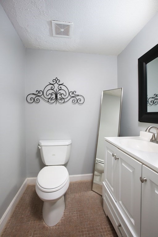 54 Northridge Road, Unit 54 Beverly, MA 01915 - Photo 5 of 19 Gallery Image 5