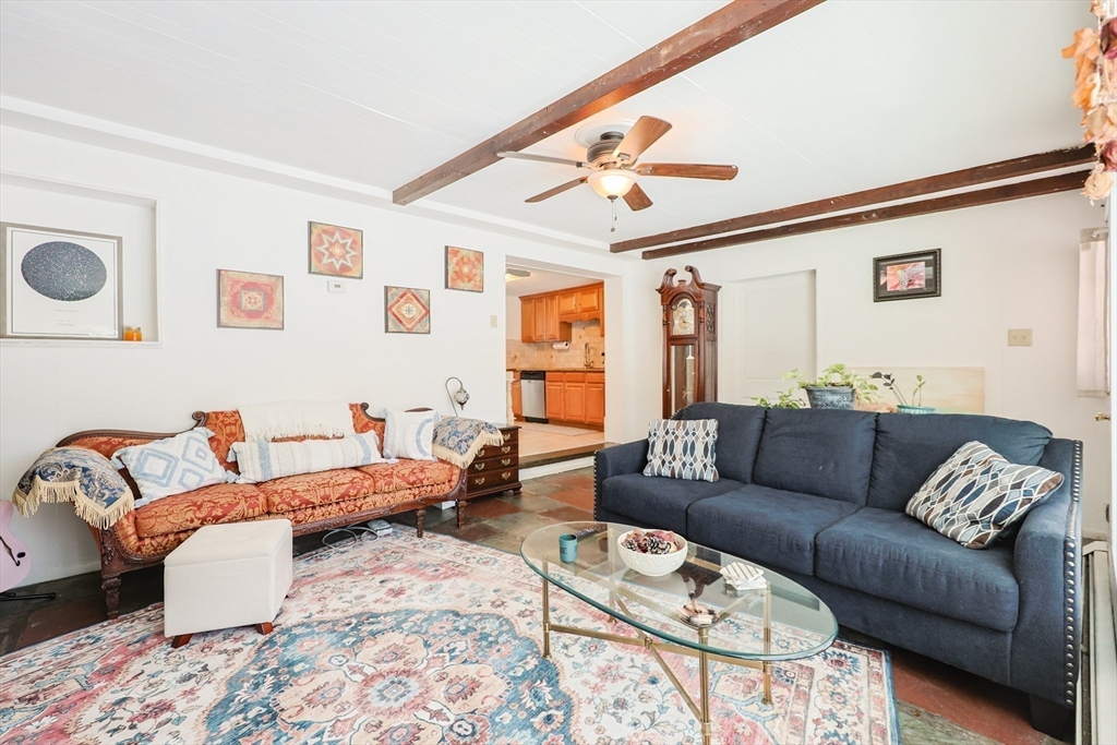 35 Waterman Road Auburn, MA 01501 - Photo 13 of 31