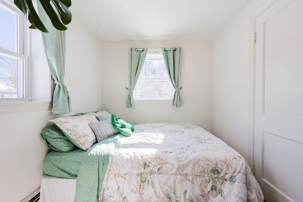 35 Waterman Road Auburn, MA 01501 - Photo 19 of 31