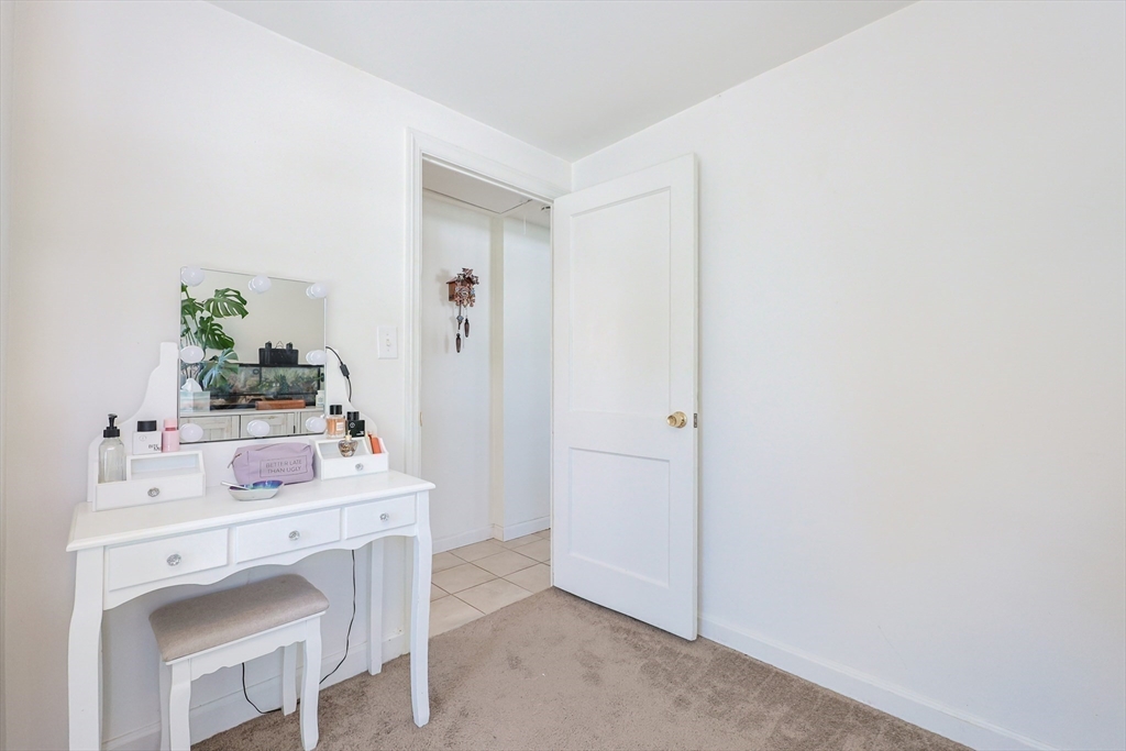 35 Waterman Road Auburn, MA 01501 - Photo 20 of 31