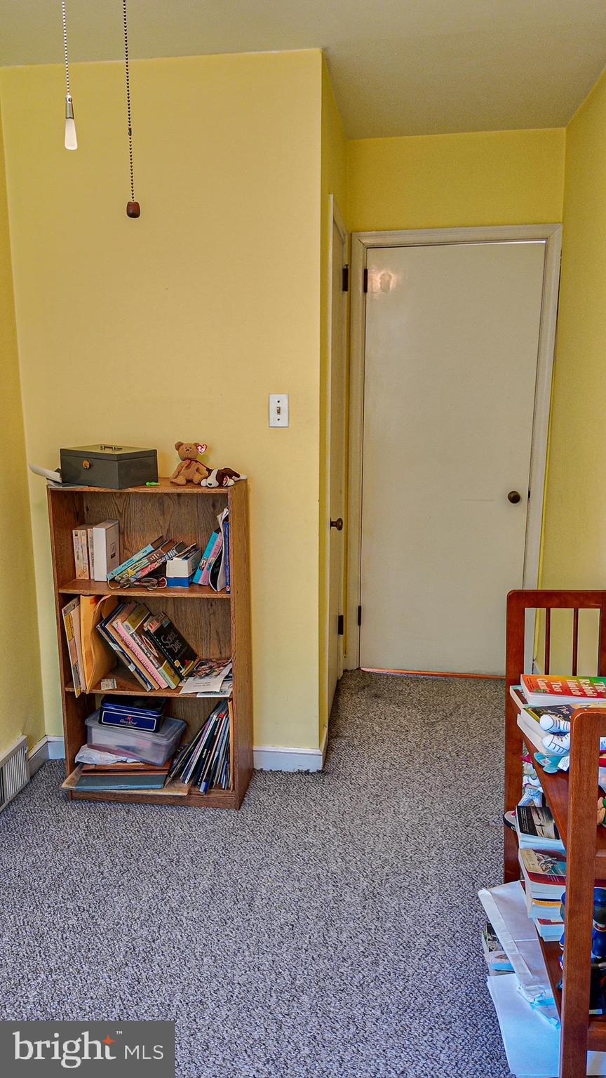 2013 Fuller Street Philadelphia, PA 19152 - Photo 21 of 27