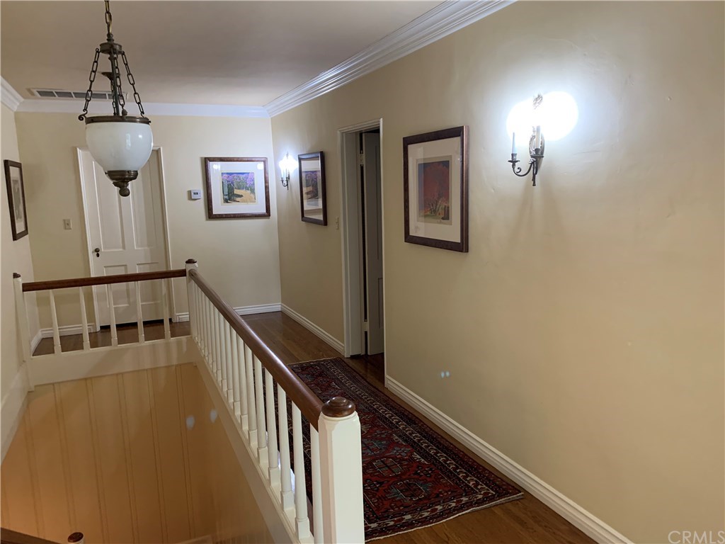 1184 Arden Road Pasadena, CA 91106 - Photo 11 of 18 Upstairs hall to bedrooms