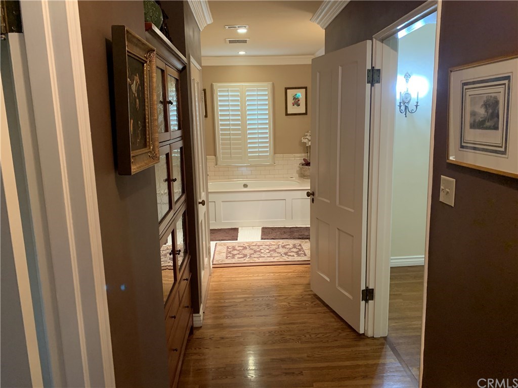 1184 Arden Road Pasadena, CA 91106 - Photo 12 of 18