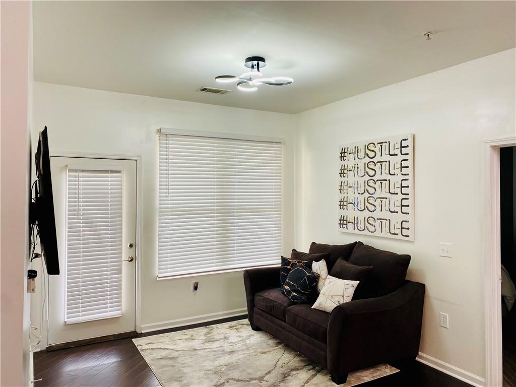 870 Mayson Turner Road Northwest, Unit 1207 Atlanta, GA 30314 - Photo 3 of 8