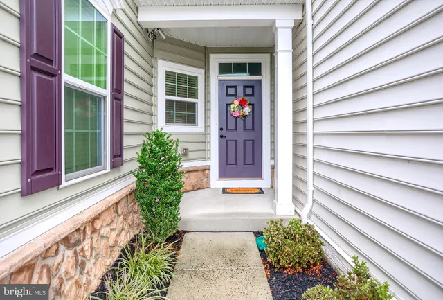a view of house with outdoor space