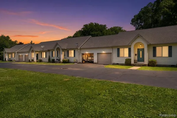 $549,995 | 440 Robbe Avenue, Belleville, MI 48111