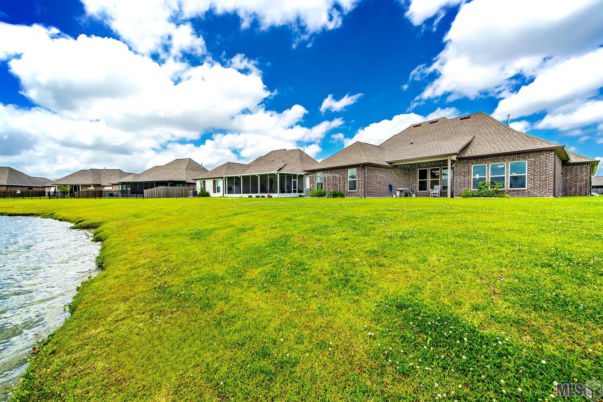 306 Royal Oak Blvd. Thibodaux, LA 70301 - Photo 5 of 27