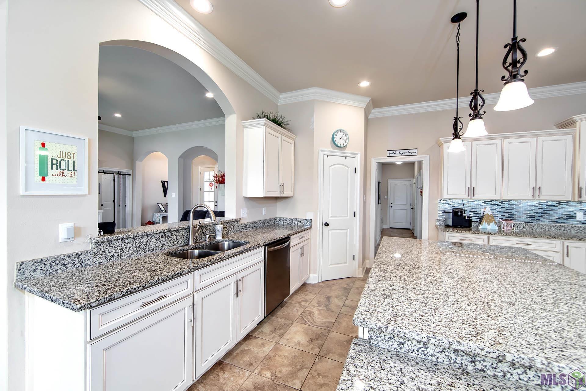 306 Royal Oak Blvd. Thibodaux, LA 70301 - Photo 8 of 27