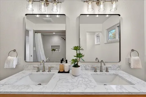 $1,598,888 | 6230 Current Drive, San Jose, CA 95123