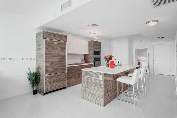 $5,700 | 460 Northeast 28th Street, Unit 3403, Miami, FL 33137