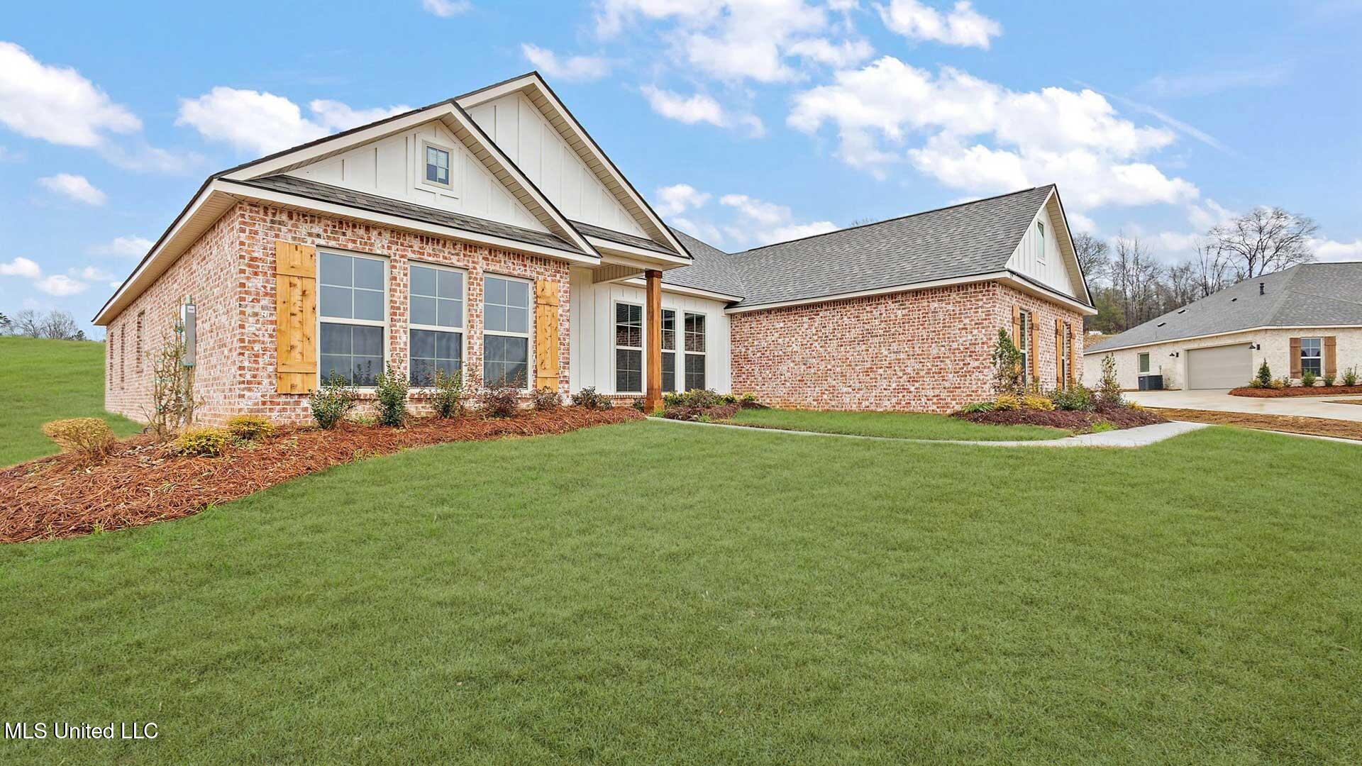 329 Cornerstone Crossing Brandon, MS 39042 - Photo 2 of 36 2-HTP_8614