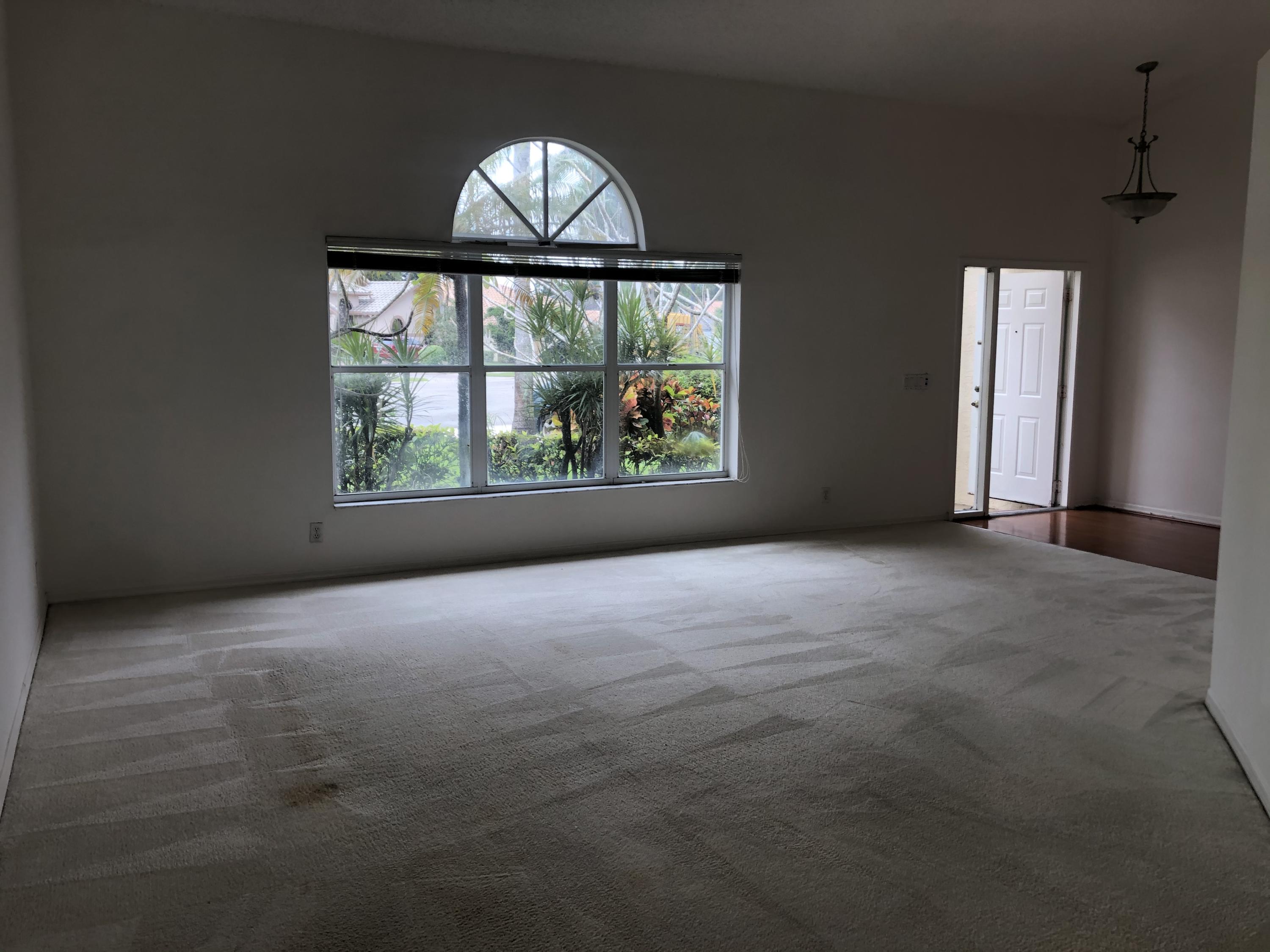 10337 Milburn Lane Boca Raton, FL 33498 - Photo 4 of 17 Living Room