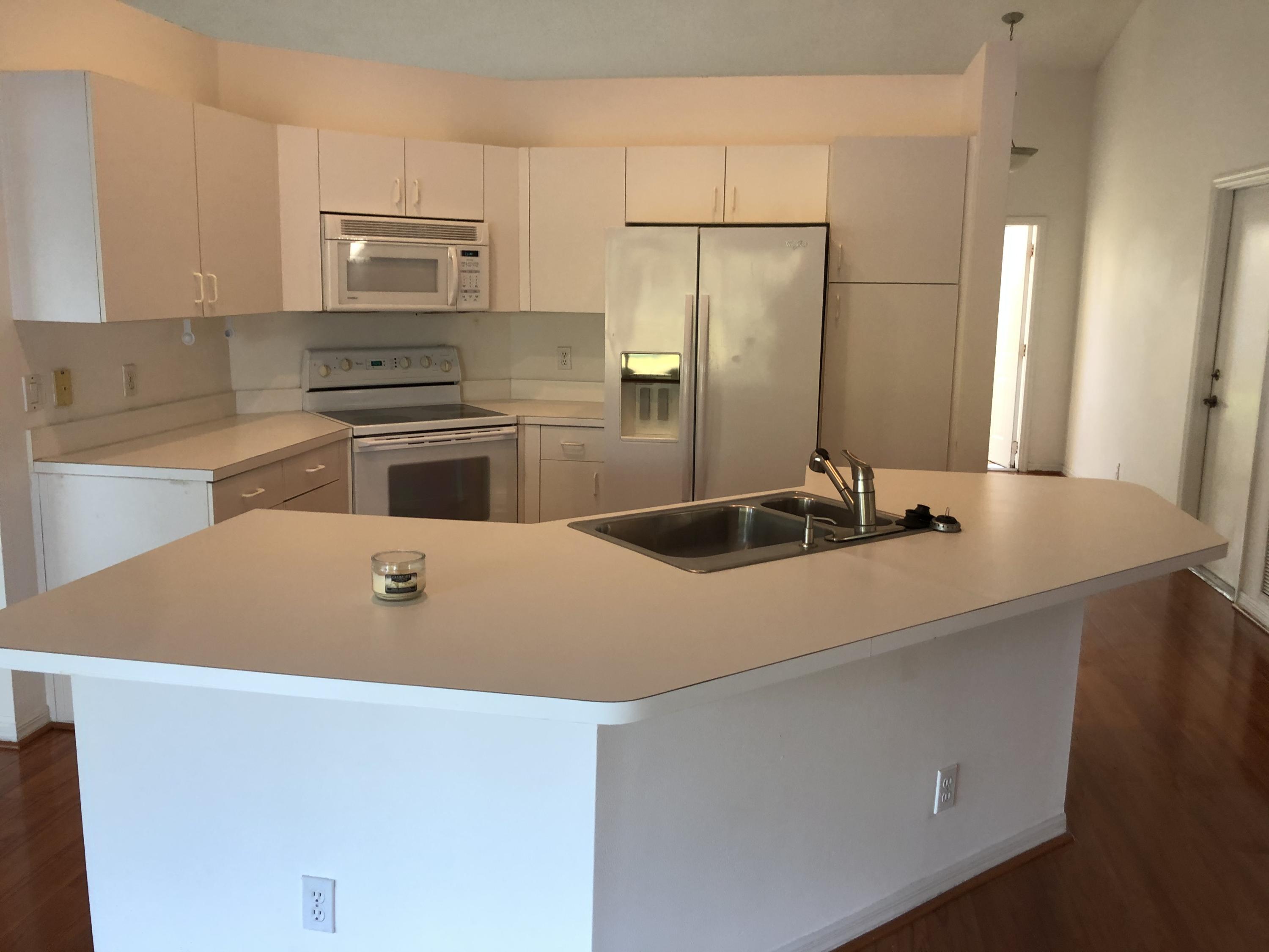 10337 Milburn Lane Boca Raton, FL 33498 - Photo 7 of 17 Kitchen 2